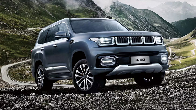 Заменитель Toyota Land Cruiser с рамой, 8-ступенчатым «автоматом» и полным приводом подорожал в России на 200 тыс. рублей. BAIC BJ60 сейчас стоит от 5,8 млн рублей